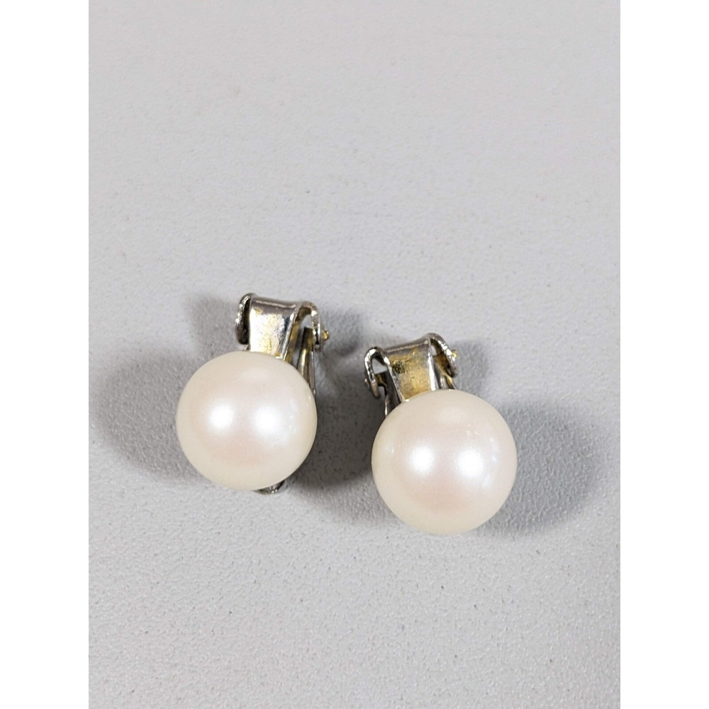 Vintage Japan Faux Pearl Solitaire Earrings Ivory Clip On Classic
